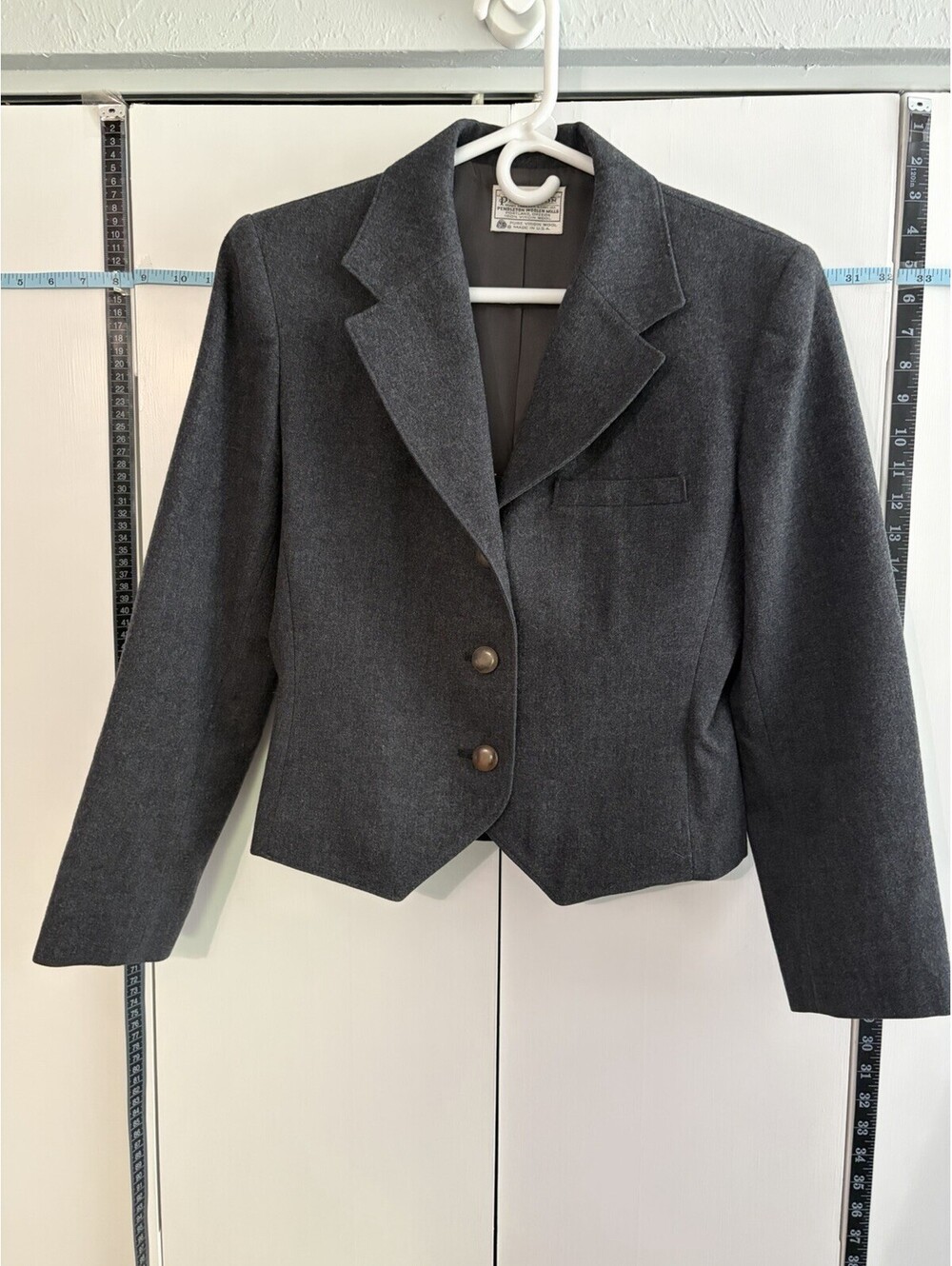 Vintage 60s Miss Pendleton Cropped Wool Blazer Sz 6 Charcoal Pointed Hem Lik New